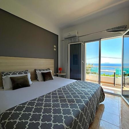 Salt Life Hotel Dhermi Ngoại thất bức ảnh