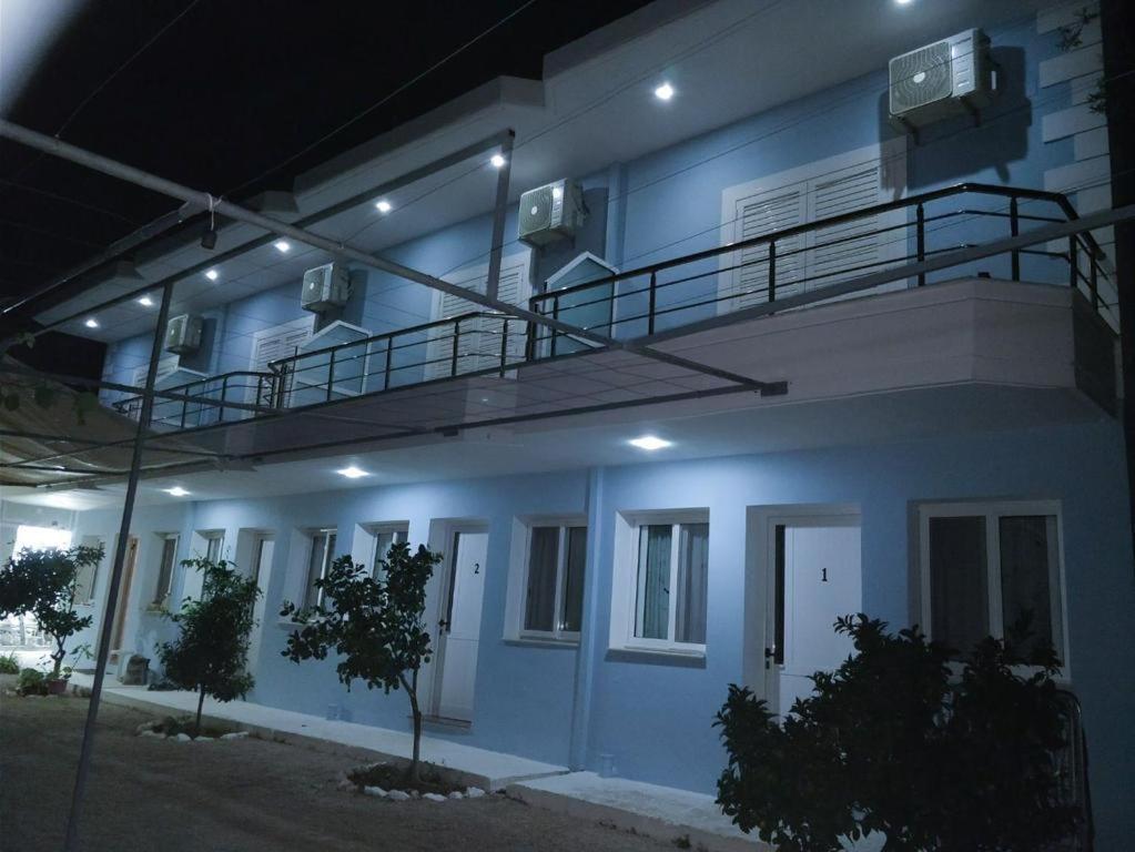 Salt Life Hotel Dhermi Ngoại thất bức ảnh