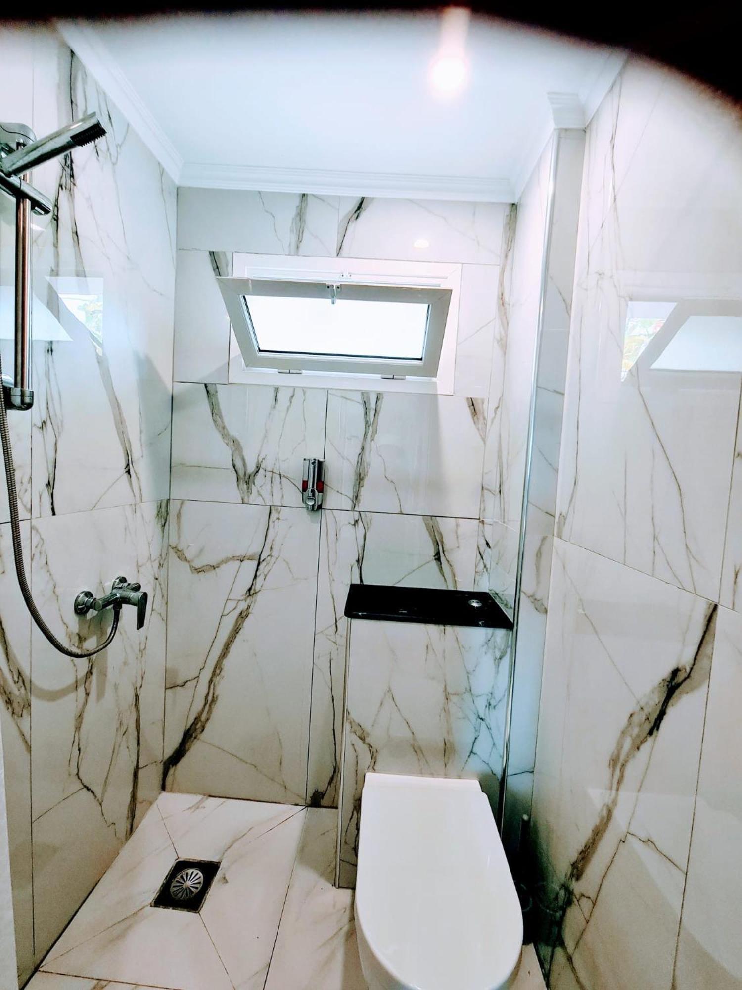 Salt Life Hotel Dhermi Ngoại thất bức ảnh