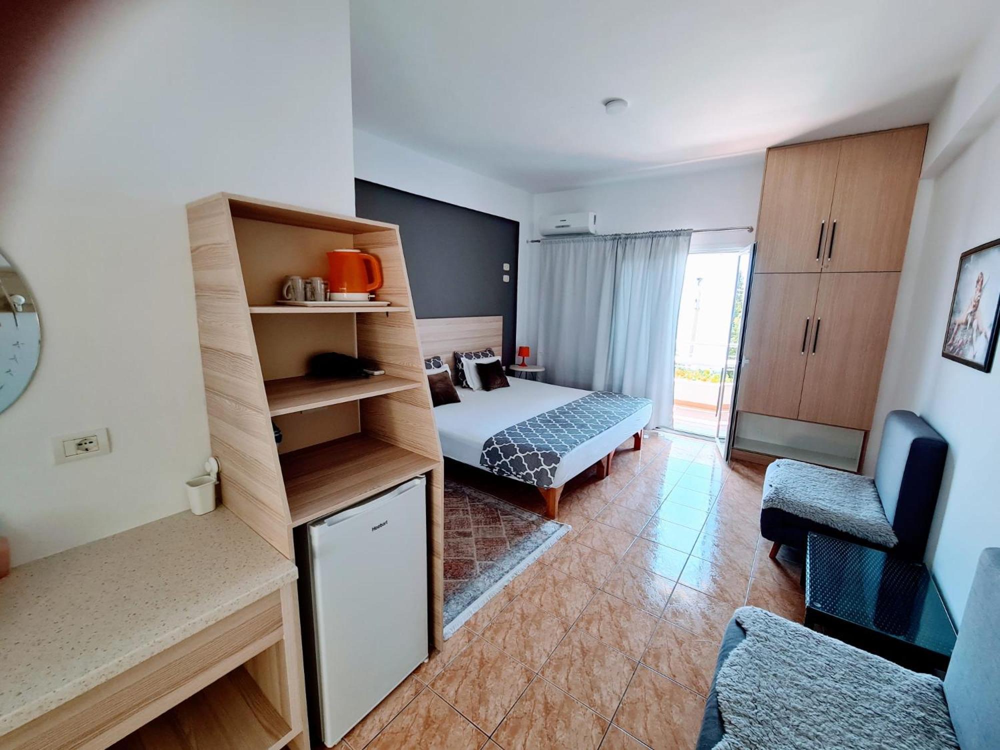 Salt Life Hotel Dhermi Ngoại thất bức ảnh