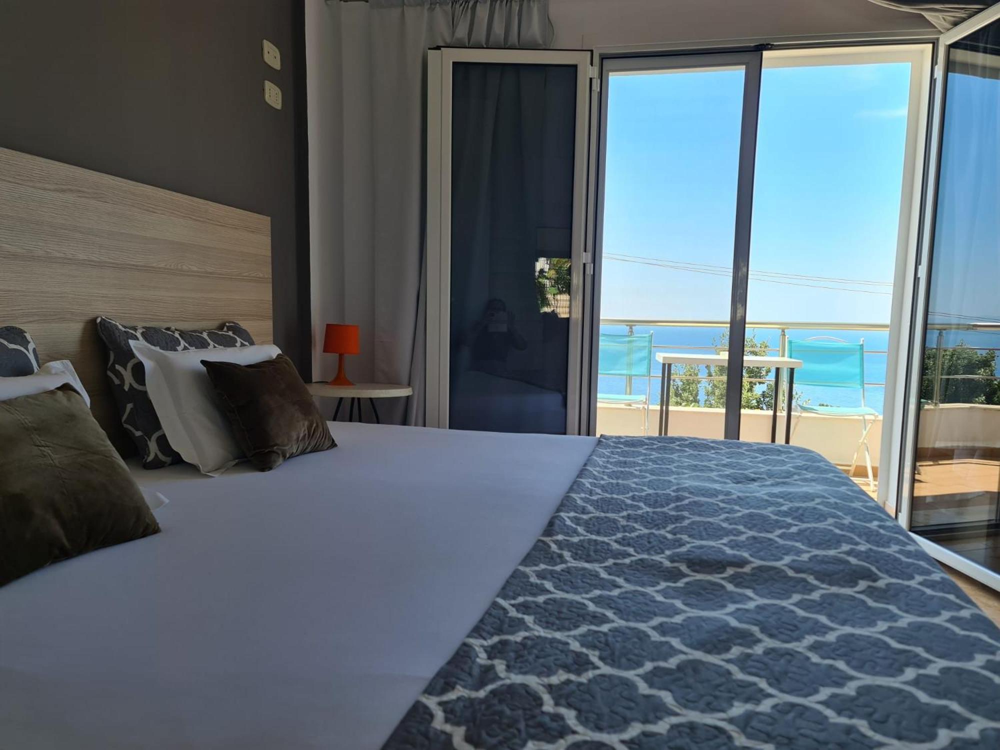 Salt Life Hotel Dhermi Ngoại thất bức ảnh