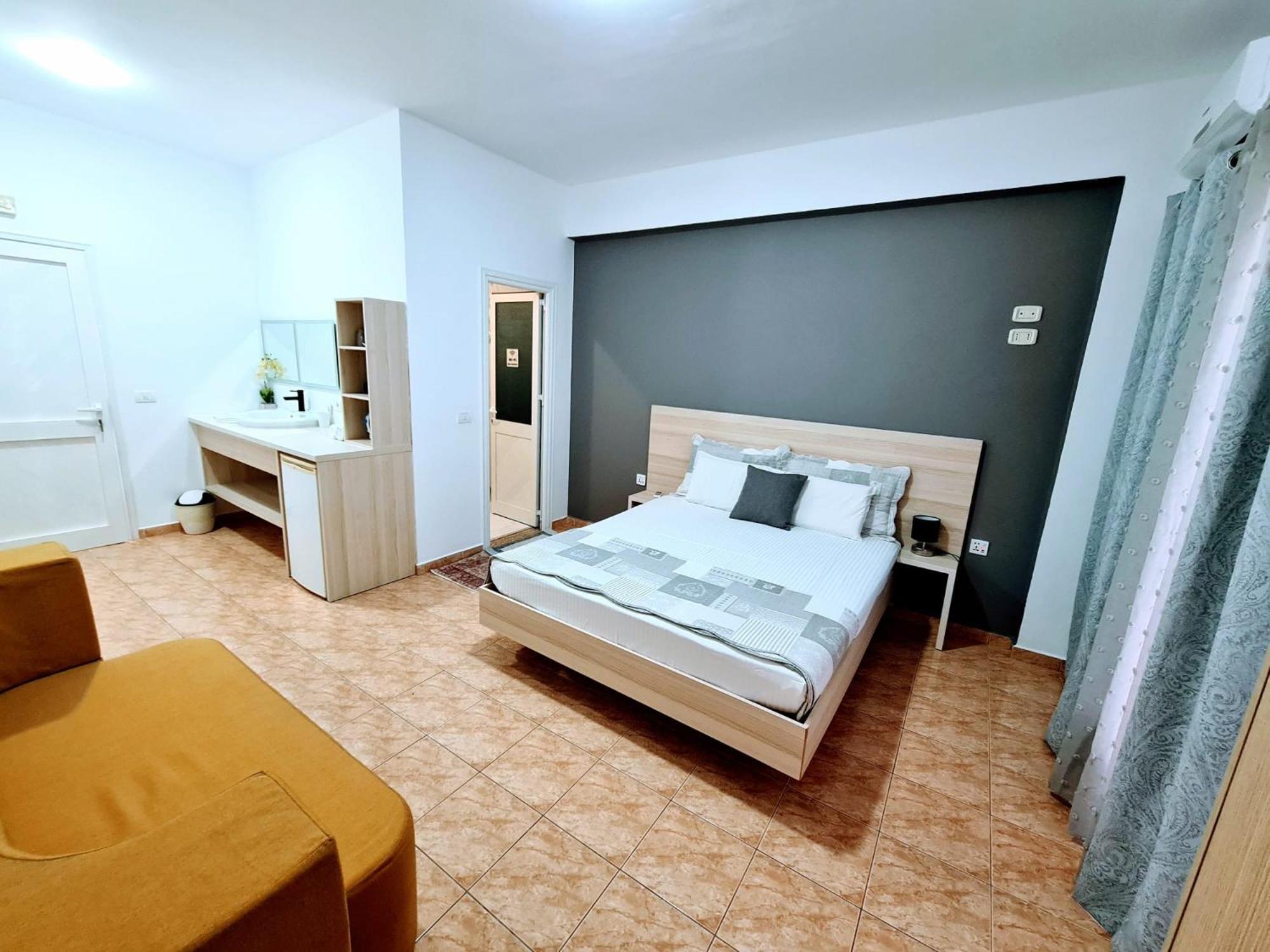 Salt Life Hotel Dhermi Ngoại thất bức ảnh