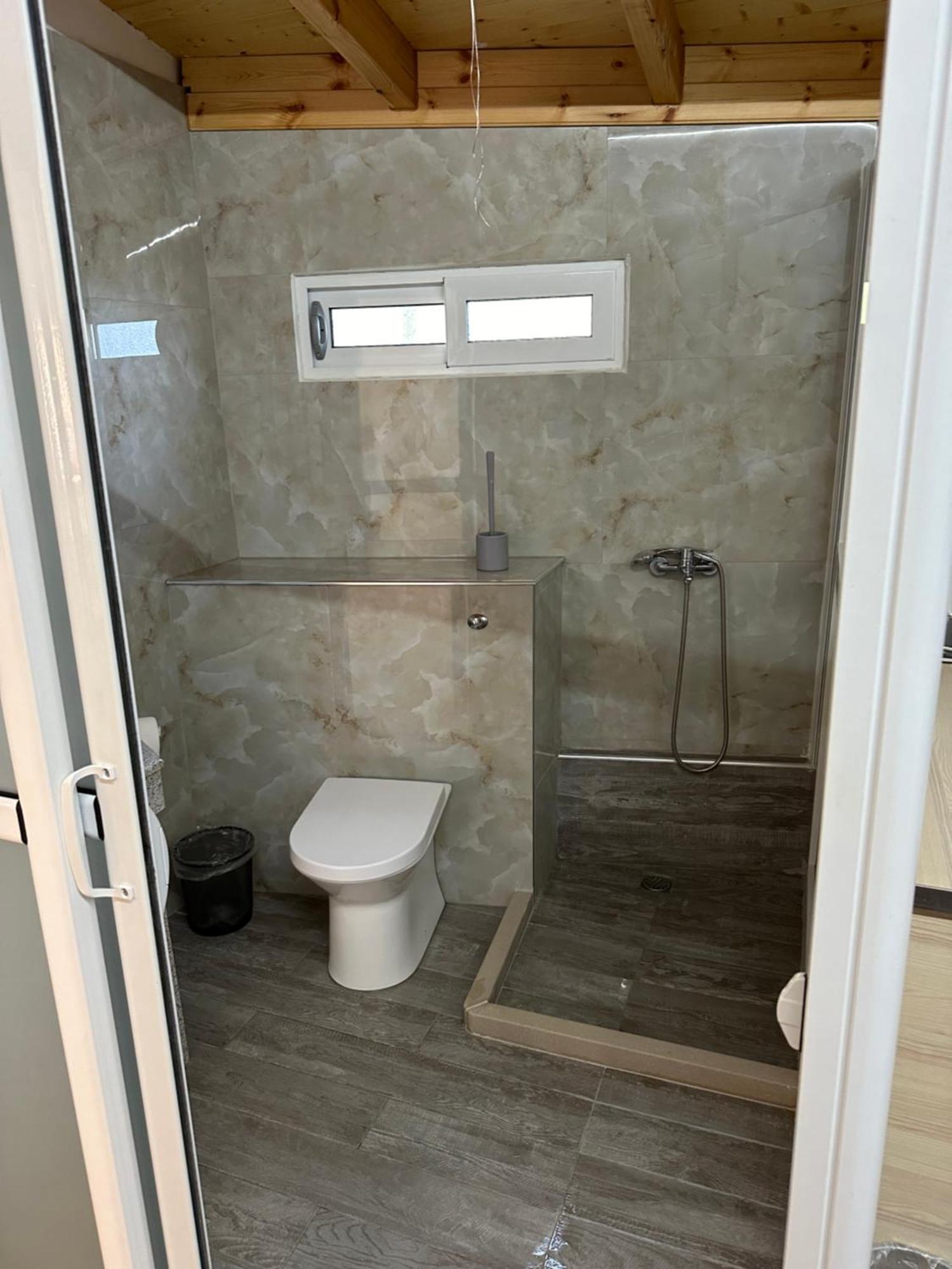 Salt Life Hotel Dhermi Ngoại thất bức ảnh