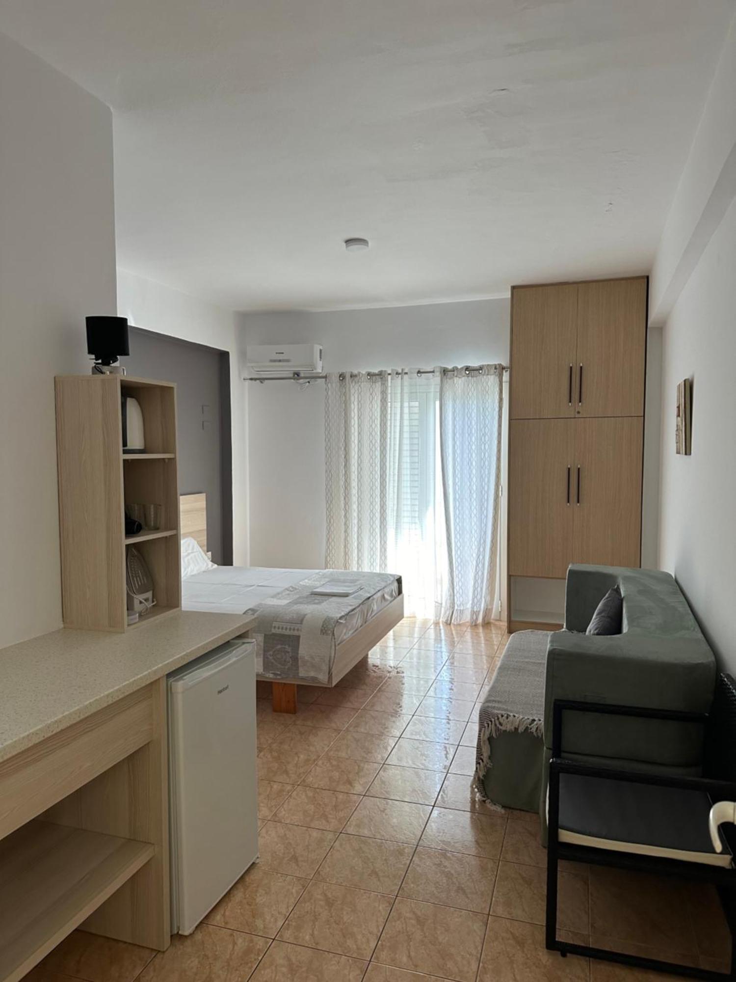 Salt Life Hotel Dhermi Ngoại thất bức ảnh