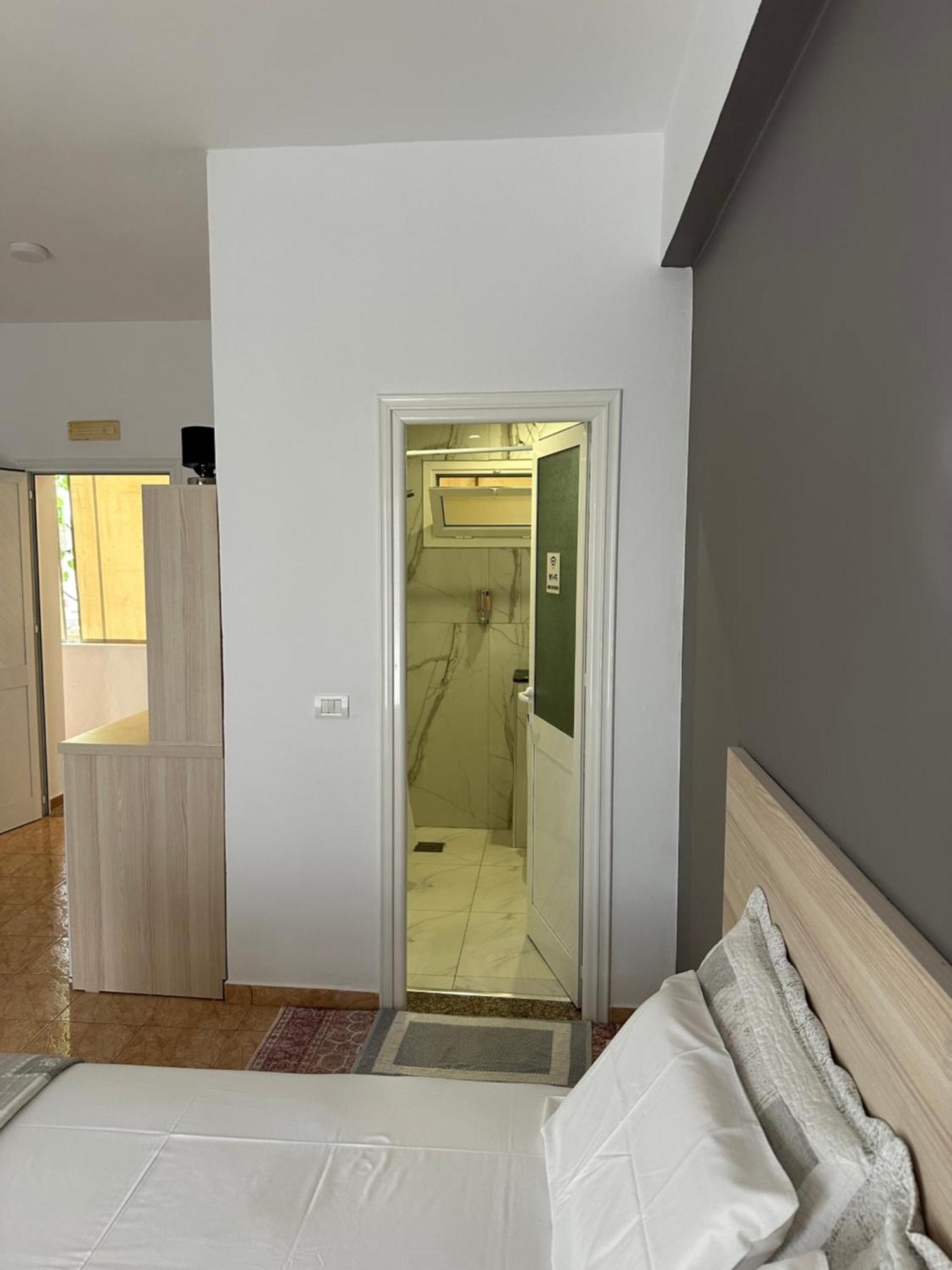 Salt Life Hotel Dhermi Ngoại thất bức ảnh