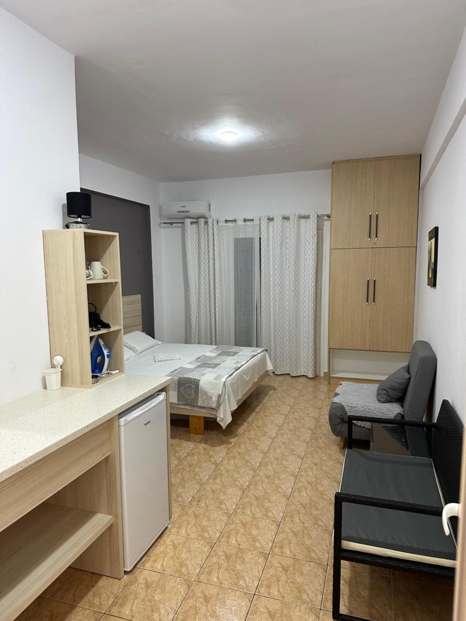Salt Life Hotel Dhermi Ngoại thất bức ảnh