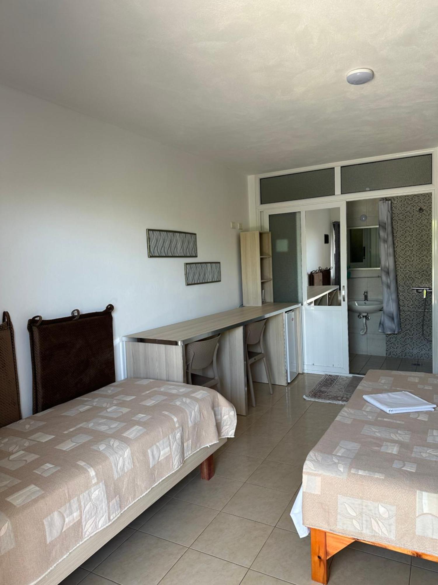Salt Life Hotel Dhermi Ngoại thất bức ảnh