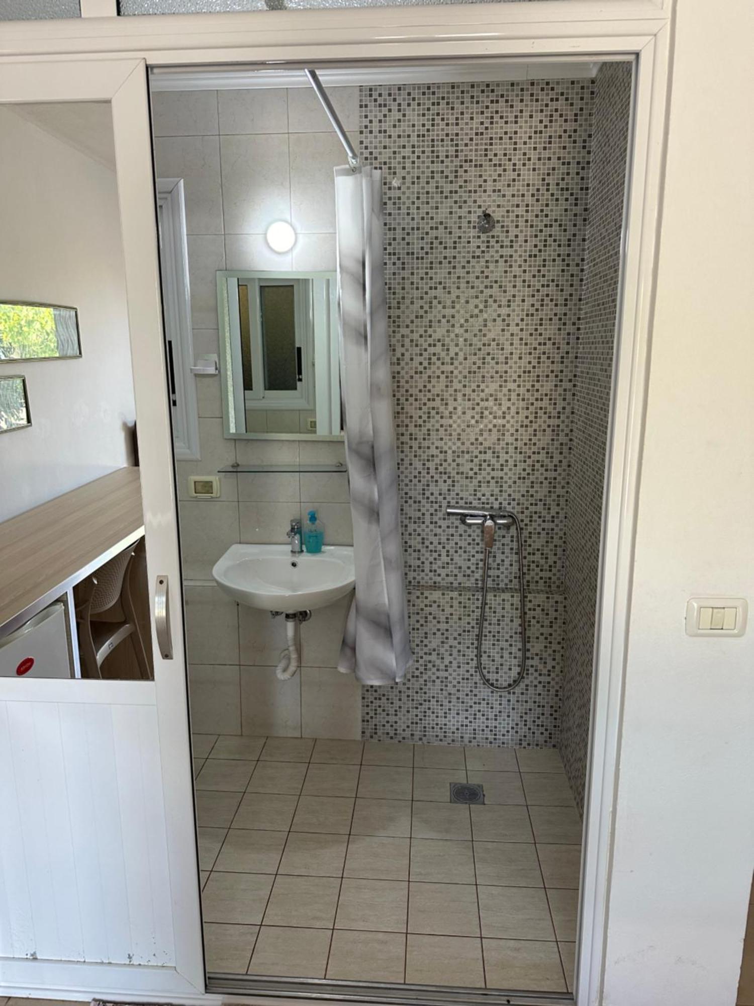 Salt Life Hotel Dhermi Ngoại thất bức ảnh